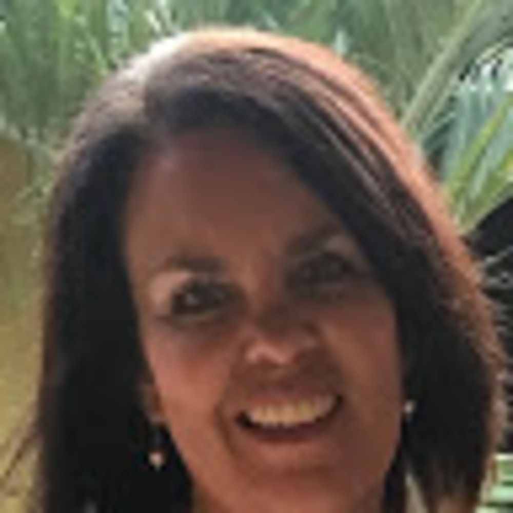 Meet your Posher, Angelia